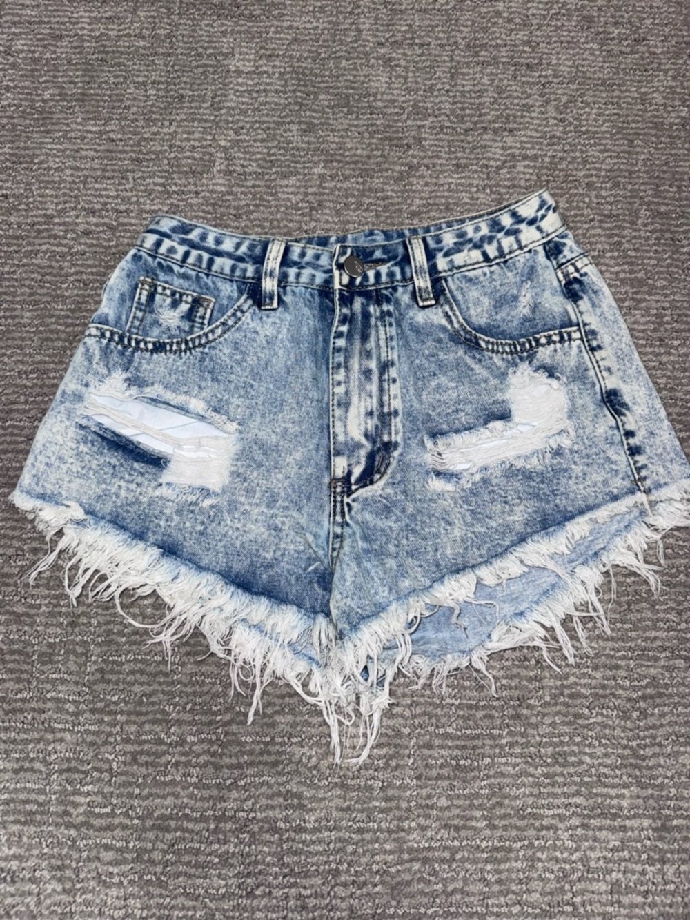 SHEIN Light Blue Acid Wash Distressed Denim Shorts